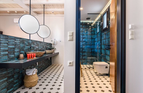 Elia Hotel | Experience Maregold Mykonos: Family-Friendly with Pool