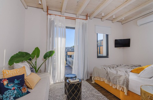 Elia Hotel | Experience Maregold Mykonos: Family-Friendly with Pool