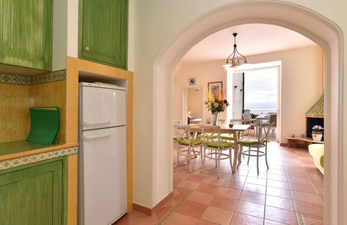Nerano Apartment | MARELUNA HOME: Oceanfront Escape with Spa & Breakfast