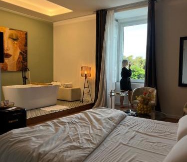Vittorio Emanuele Bed & Breakfast | Discover MareLuna Rooms: Pet-Friendly Haven with Breakfast