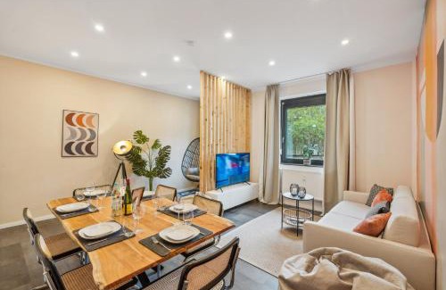 Braunschweig City Center Apartment | maremar Design: Central Stay with High-Speed WiFi & Balcony