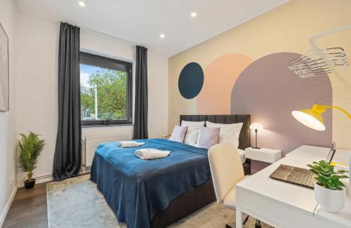Braunschweig City Center Apartment | maremar Design: Central Stay with High-Speed WiFi & Balcony
