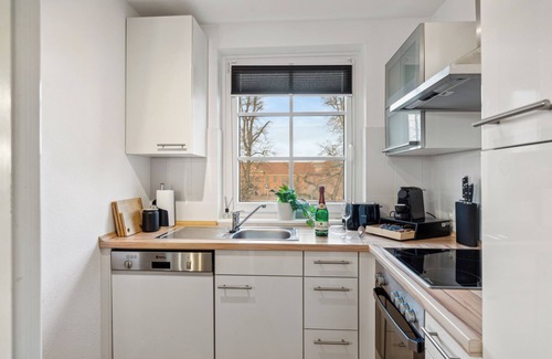 Verden Apartment | Maremar - Maisonette at Holzmarkt - luxury boxspring - workplace - loggia