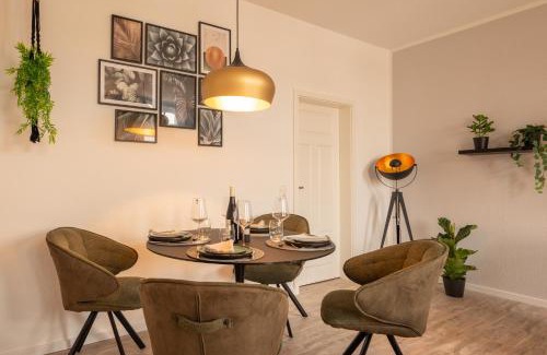 Gera Apartment | Elegant Maremar Apartment: Central Location with High-Speed Wi-Fi