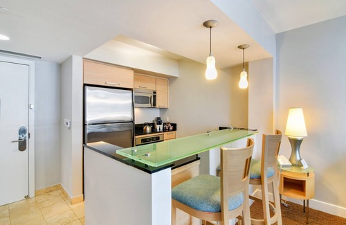 Sunny Isles Beach Hotel | Oceanfront Escape at Marenas Ocean View Apartment - 9.8/10