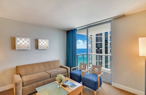 Sunny Isles Beach Hotel | Oceanfront Escape at Marenas Ocean View Apartment - 9.8/10