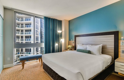 Sunny Isles Beach Hotel | Oceanfront Escape at Marenas Ocean View Apartment - 9.8/10