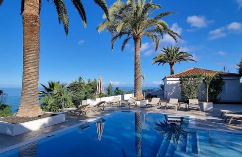Los Realejos Apartment | Discover Maresía Village: Family-Friendly with Pool Access