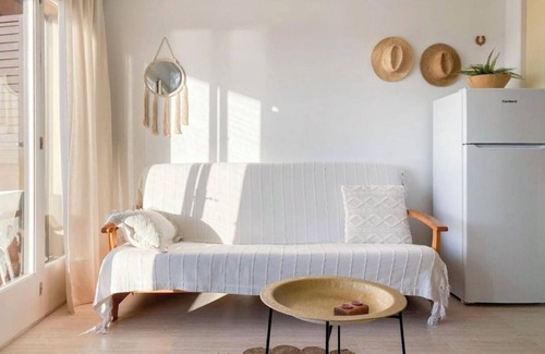 Mas Pinell Apartment | Beachside Retreat at Mares Mas Pinell - Steps from the Sea