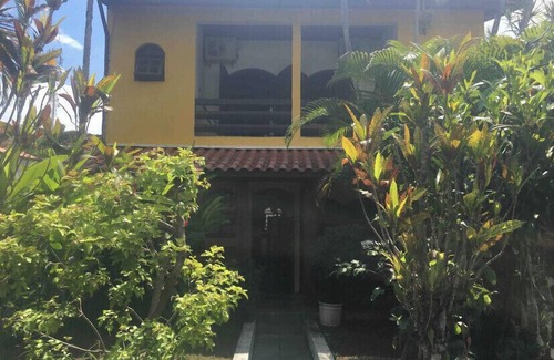 Maresias House | Oceanfront Maresias House: Perfect for Holiday Getaways