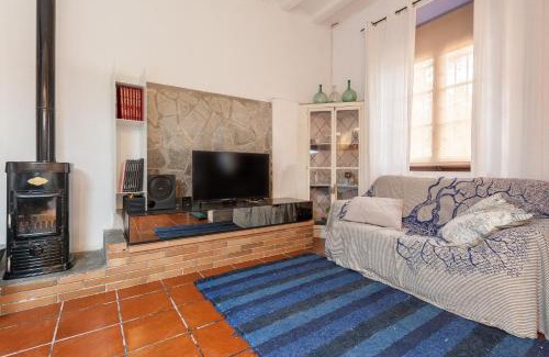 Sant Iscle de Vallalta House | Experience Maresme Natura: Family-Friendly Getaway Awaits