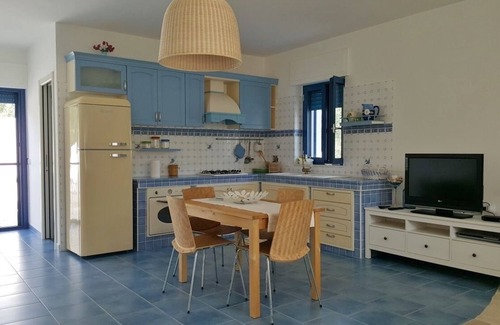 Mattinata Apartment | Top-Rated Maresole Holiday Home with Oceanfront Views