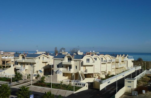 Marina di Vasto House | Beachfront Comfort at MareVasto - Vasto Marina Retreat