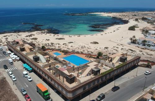 Los Lagos Apartment | Oceanfront Getaway at Marfolín 8 with Pool Access