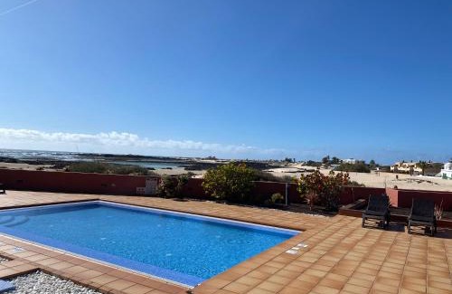 Los Lagos Apartment | Oceanfront Getaway at Marfolín 8 with Pool Access