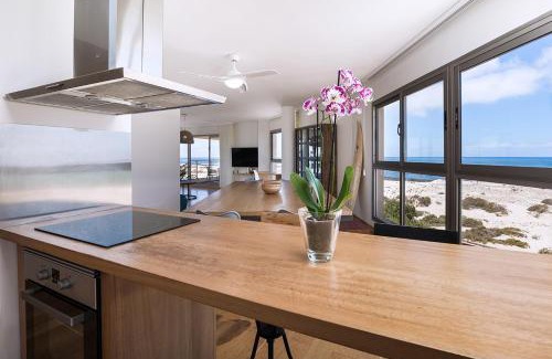 Los Lagos Apartment | Unforgettable Sunset Views at Marfolin 36, El Cotillo