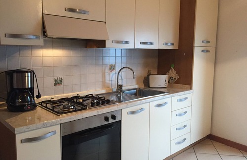 Castelletto Apartment | Cozy Margaret House Apartment with Kitchen Amenities