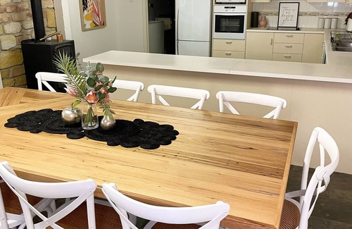 Appila Villa | History Meets Comfort at Margaret Villa, Your Flinders Escape