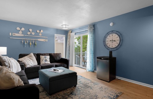 Osage Beach House | Spacious Margaritaville Lake Home with Pool & Ocean View