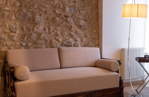 Salo Apartment | Pet and Child Friendly Getaway at Margherita Hotel