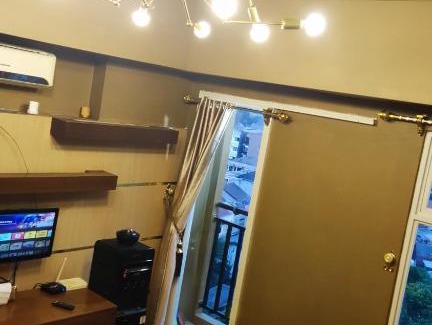 Pondokcina Apartment | Discover Margonda Residence 2: Family-Friendly Retreat