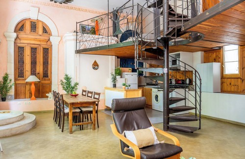 Pezenas Apartment | Experience Marguerite: Elegant Apartment with Ocean Views
