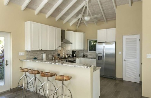 Great Cruz Bay Villa | Maria Bluff Cottage: Oceanfront Getaway with Private Pool