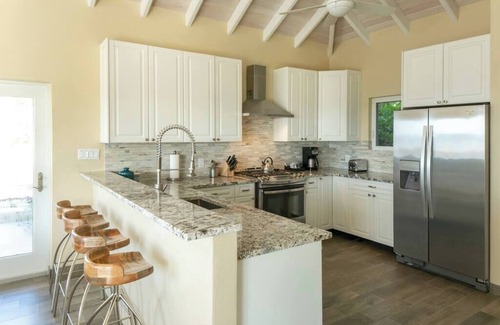 Great Cruz Bay Villa | Maria Bluff Cottage: Oceanfront Getaway with Private Pool