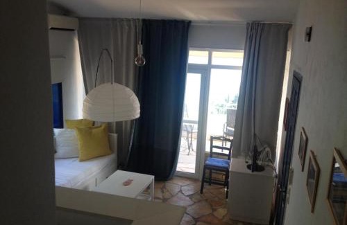 Gimari House | Family-Friendly Retreat at Maria Corfu Loustri - Rated 9/10