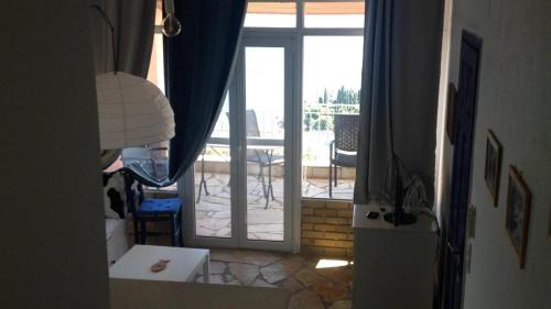 Gimari House | Family-Friendly Retreat at Maria Corfu Loustri - Rated 9/10