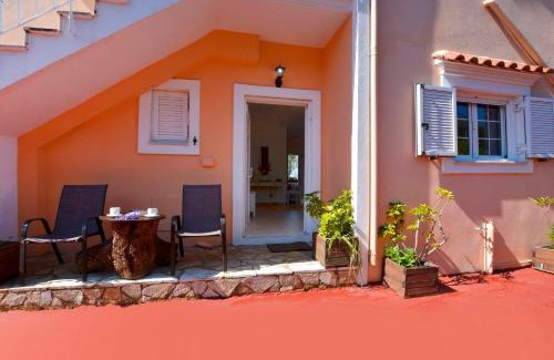 Agios Matthaios Apartment | Maria