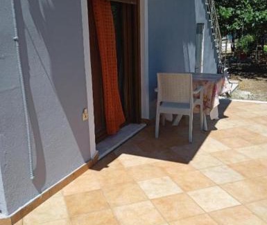 Apidias Lakkos Apartment | Maria: Oceanfront Retreat for Families and Pets