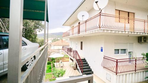 Seget Vranjica House | Oceanfront Retreat at La Vida Loca - Rated 9.4/10