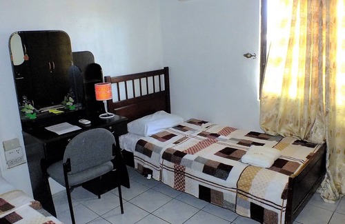 Talisay Apartment | Maria Luisa Residence DECA: Pet-Friendly Family Retreat