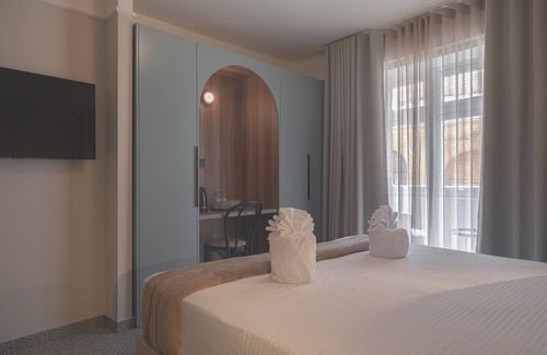 Victoria Bed & Breakfast | Discover Maria Rosa Suites: Exceptional 4-Star Comfort