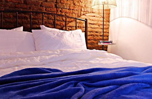Sololaki House | Discover Maria's Homestay: Pet-Friendly & Family Welcoming