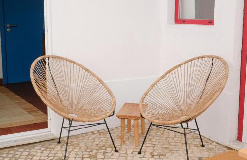 Costa de Caparica Villa | Unforgettable Stay at Maria Tereza Sea Villa - Rated 9.8