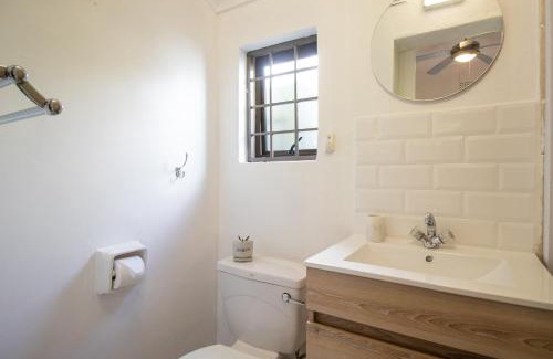 Sea Point House | Marias Cottage - Sea Point Serenity