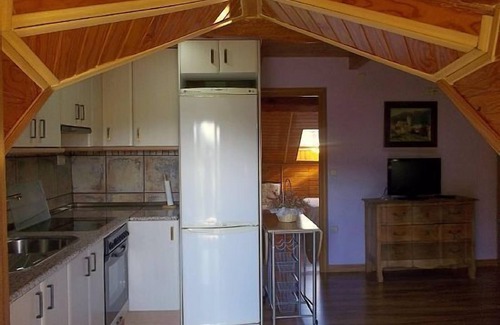 Biescas Cottage | Inviting Maribel Tourist Apartment with Pet-Friendly Amenities