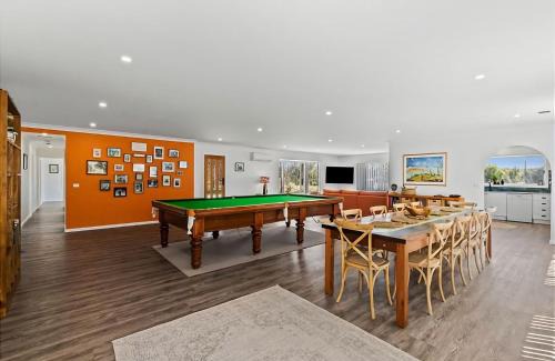 Mogo House | Discover Marie's Rest: Family-Friendly Getaway with Top Ratings