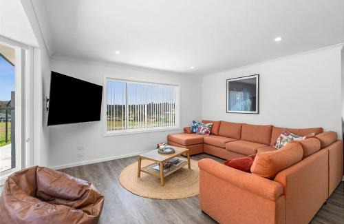 Mogo House | Discover Marie's Rest: Family-Friendly Getaway with Top Ratings