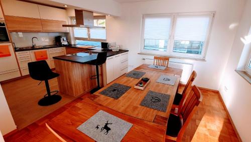 Neuffen Apartment | Kid-Friendly Retreat at Marie's Sonnenterrasse - Rated 9.8