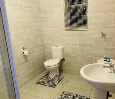 Arniston Apartment | Pet-Friendly Mariette's Cottage: Family-Friendly Retreat