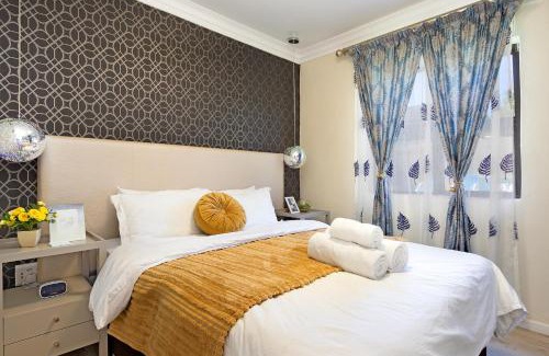 Trawal House | Pet-Friendly Marigold Hotel: Oceanfront Bliss Awaits