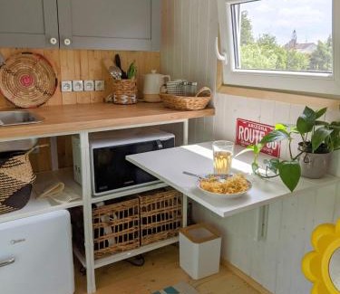 Slavonice Other | Discover Mariibee Maringotka: Family-Friendly Retreat