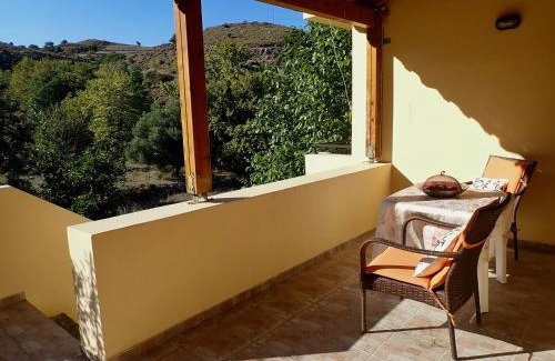 Filaki House | Charming Marika's House: Pet & Child Friendly Escape