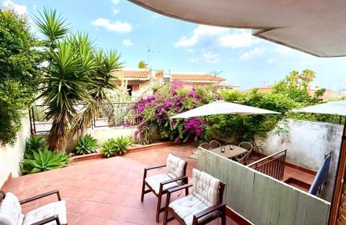 Cannizzaro House | Idyllic Marilù e il Mare - Oceanfront Terraced House Stay