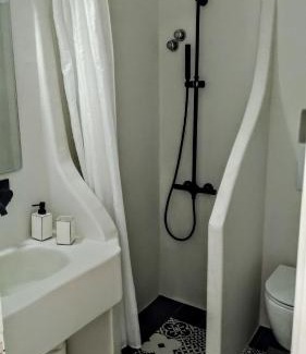 Skala Eresou House | Stunning Marilena: Oceanfront Escape with 9.4/10 Rating