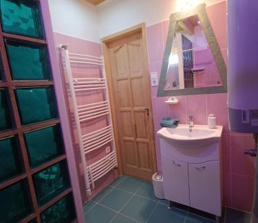 Kehidakustany House | Marilyn Vendégház - Family-Friendly Stay with 9.9/10 Rating