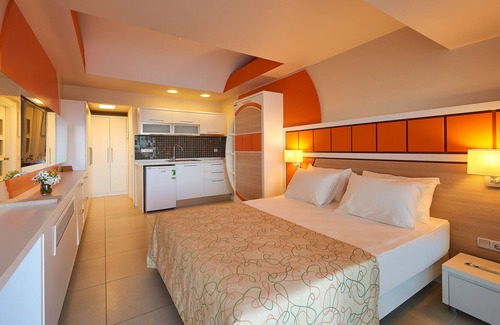 Altınyunus Mahallesi Apartment | Marin View Apart